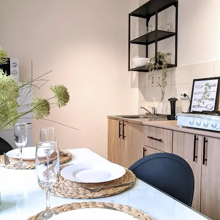 Appartement з прекрасним панорамним видом на замок та гори Moukatcheve